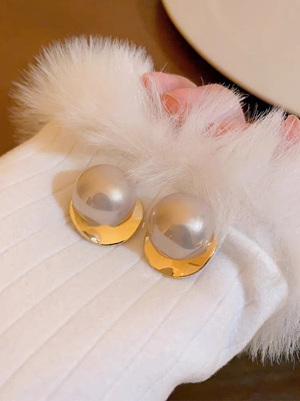 Original Round Pearl Earrings Are Fashionable And Atmospheric